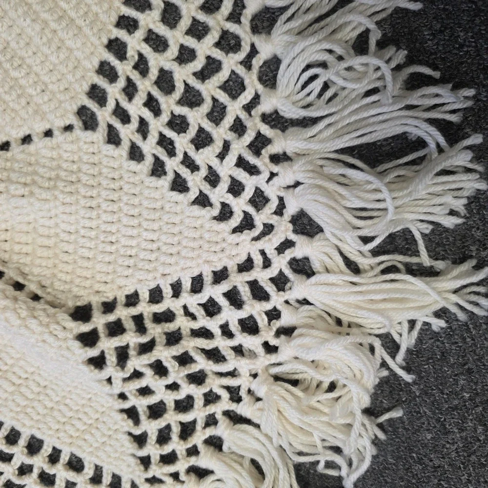 Vintage Handmade Crochet Star Doily Cream Fringe Table Centerpiece Boho 24.25